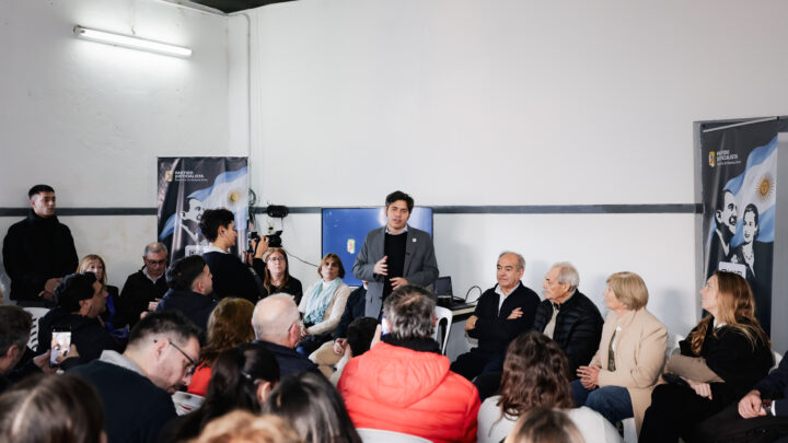 Kicillof: “Después de Milei tenemos que reconstruir una Argentina del lado del pueblo y sus trabajadores”