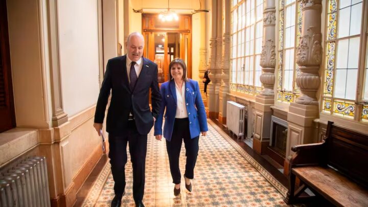 BULLRICH Y STURZENEGGER SE REUNIERON PARA DESTRABAR LA LEY DE INVIOLABILIDAD DE LA PROPIEDAD PRIVADA