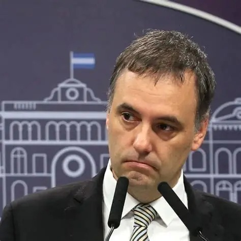 MANUEL ADORNI RENUNCIÓ AL DIRECTORIO DE YPF EN MEDIO DE LA INVESTIGACIÓN POR PRESUNTO ENRIQUECIMIENTO ILÍCITO