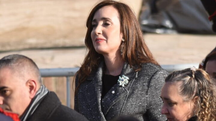 VILLARRUEL RESPALDÓ EL RECLAMO DOCENTE Y VOLVIÓ A DIFERENCIARSE DEL GOBIERNO