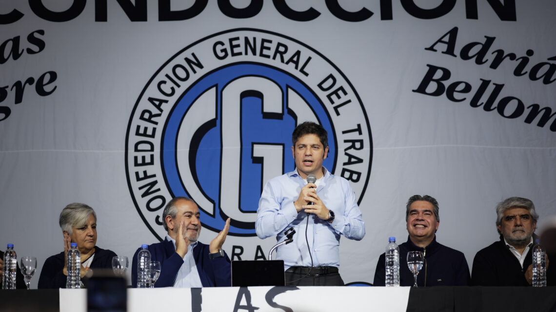 Kicillof se reunió con intendentes chaqueños, dirigentes gremiales y representantes del sector productivo local
