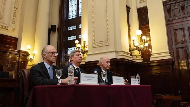 LA CORTE PUSO UN LÍMITE A LOS DNU: EL EJECUTIVO NO PUEDE REEMPLAZAR AL CONGRESO