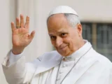 OFICIALISMO Y OPOSICIÓN IMPULSAN UNA ASAMBLEA LEGISLATIVA PARA RECIBIR AL PAPA LEÓN XIV