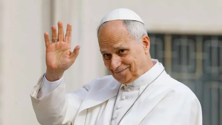 OFICIALISMO Y OPOSICIÓN IMPULSAN UNA ASAMBLEA LEGISLATIVA PARA RECIBIR AL PAPA LEÓN XIV