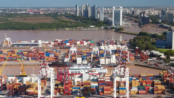 EL GOBIERNO DIO MARCHA ATRÁS CON LA DESREGULACIÓN DEL SERVICIO DE PRÁCTICOS Y DESACTIVÓ EL CONFLICTO EN LOS PUERTOS