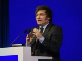 MILEI NEGÓ QUE HAYA RECESIÓN Y DEFENDIÓ EL RUMBO ECONÓMICO: “HAY SECTORES QUE SE EXPANDEN Y OTROS QUE SE CONTRAEN”