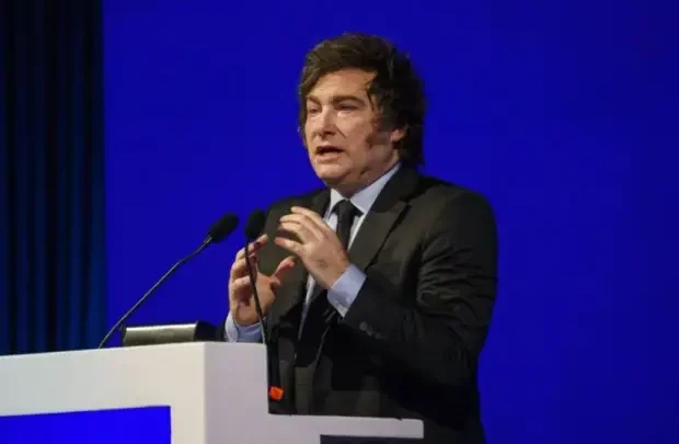 MILEI NEGÓ QUE HAYA RECESIÓN Y DEFENDIÓ EL RUMBO ECONÓMICO: “HAY SECTORES QUE SE EXPANDEN Y OTROS QUE SE CONTRAEN”