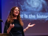 AMINA HELMI, LA ASTRÓNOMA ARGENTINA QUE RECONSTRUYÓ LA HISTORIA DE LA VÍA LÁCTEA Y RECIBIÓ EL PREMIO KAVLI