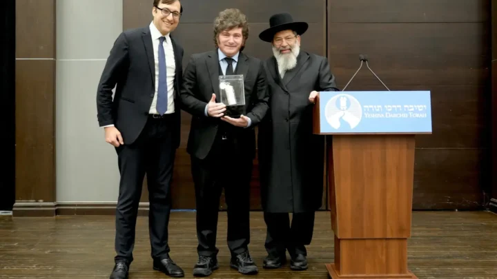 MILEI RECIBIÓ EN NUEVA YORK EL PREMIO “OHEV YISRAEL” POR SU APOYO AL PUEBLO JUDÍO