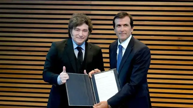 MILEI DESIGNÓ A ADOLFO CAMBIASO COMO EMBAJADOR EXTRAORDINARIO PARA PROMOVER EL DEPORTE ARGENTINO EN EL MUNDO