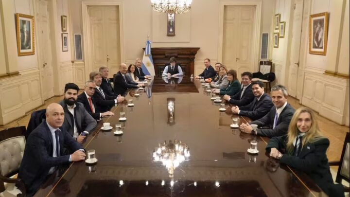 MILEI ARRANCA UNA SEMANA CLAVE CON EL GABINETE Y REÚNE A SUS LEGISLADORES PARA ORDENAR LA AGENDA DEL CONGRESO