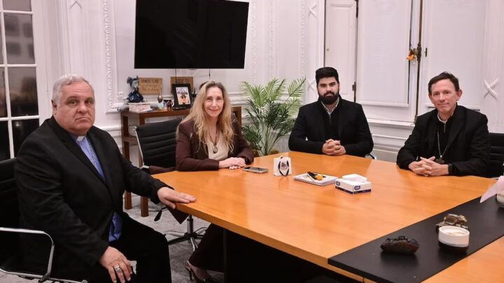 EL GOBIERNO Y LA IGLESIA AVANZAN EN LA ORGANIZACIÓN DE LA VISITA DE LEÓN XIV A LA ARGENTINA