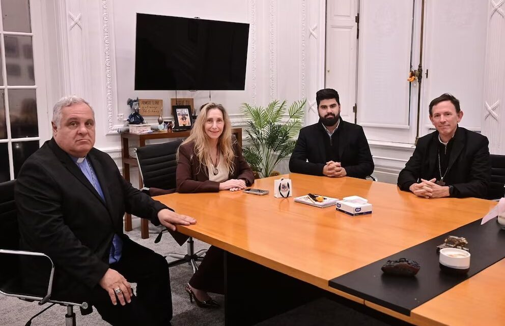 EL GOBIERNO Y LA IGLESIA AVANZAN EN LA ORGANIZACIÓN DE LA VISITA DE LEÓN XIV A LA ARGENTINA