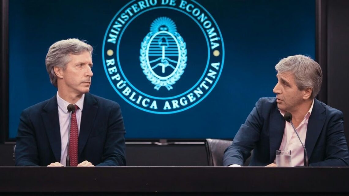 LA OPOSICIÓN AMPLIARÁ LA DENUNCIA CONTRA CAPUTO Y BAUSILI Y PEDIRÁ SU INTERPELACIÓN POR EL ORO DEL BCRA
