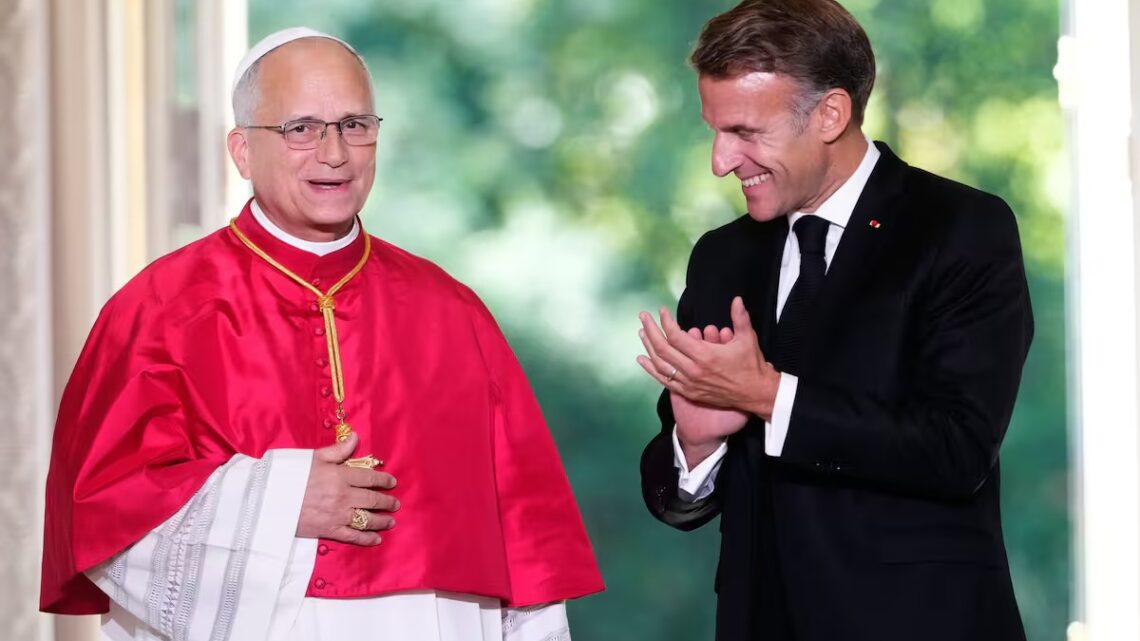 LEÓN XIV CONMUEVE A FRANCIA ANTES DE SU LLEGADA A ARGENTINA: MULTITUDES, FE Y UN FUERTE MENSAJE POR LA PAZ