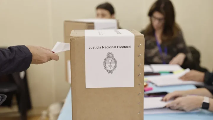SUSPENDER LAS PASO EN 2025 GENERÓ UN AHORRO DE SOLO 3% Y PUSO EN DUDA UNO DE LOS ARGUMENTOS DE LA REFORMA ELECTORAL