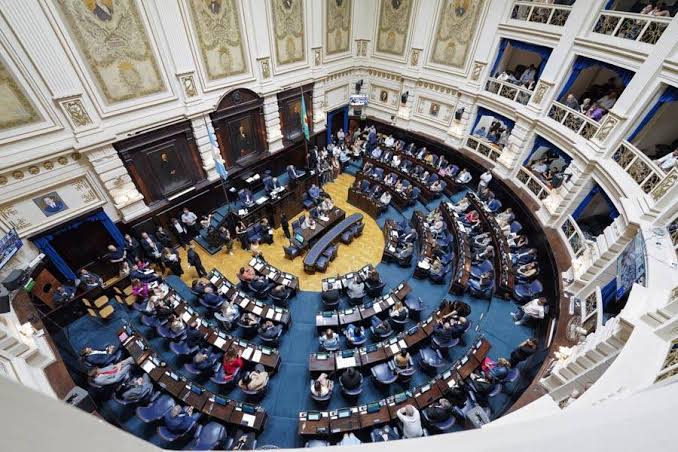 JORNADA CLAVE EN DIPUTADOS: EL GOBIERNO ABRE EL DEBATE SOBRE EL ENDEUDAMIENTO FAMILIAR Y LA EMERGENCIA EN DISCAPACIDAD