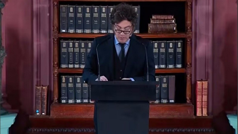 MILEI EN EL DÍA DEL MAESTRO: “UN PAÍS FUNCIONA IGUAL QUE UN AULA”
