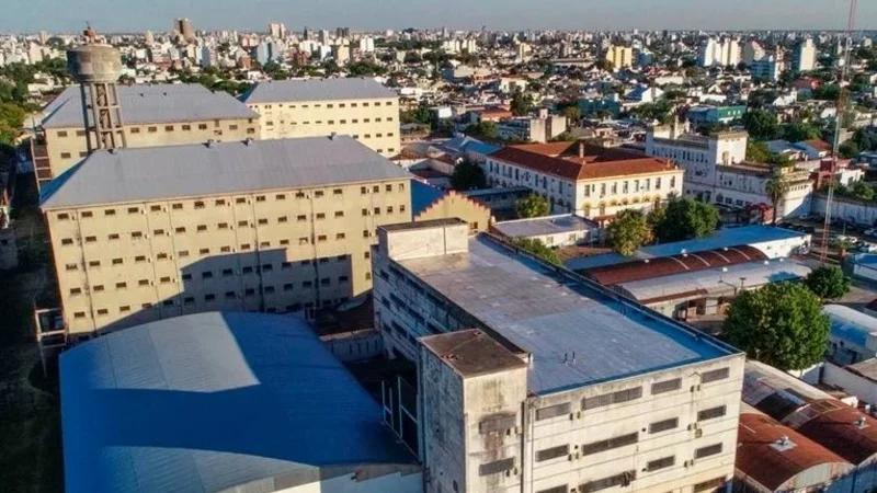 COMENZÓ EL CIERRE DE LA CÁRCEL DE DEVOTO: YA TRASLADARON A 609 PRESOS AL NUEVO PENAL DE MARCOS PAZ