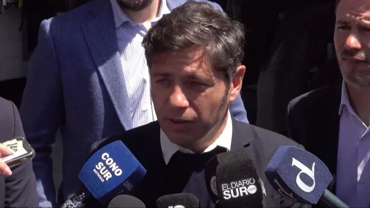 MILEI NEGÓ QUE LOS ARGENTINOS NO LLEGUEN A FIN DE MES Y KICILLOF LE RESPONDIÓ: “LA VERDAD ESTÁ EN LA CALLE”