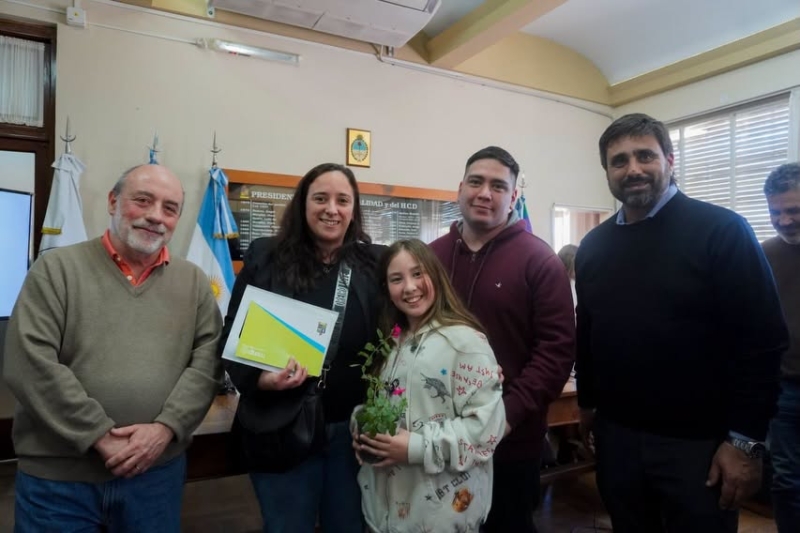 Se firmaron los primeros boletos de compra-venta del programa Marcos Paz Mi Primer Hogar
