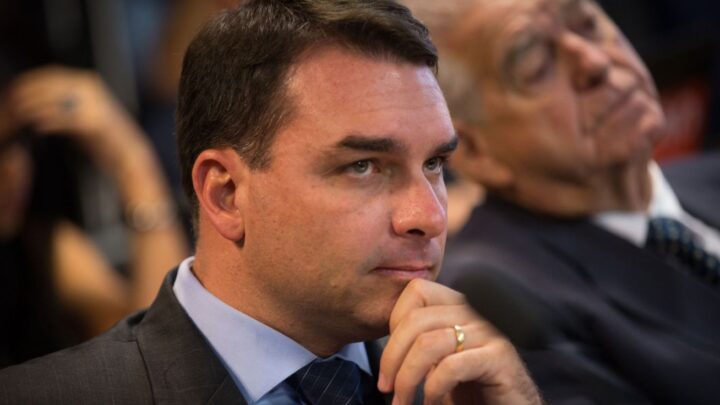 LA SALIDA DE FLÁVIO BOLSONARO POR MISIONES ABRE INTERROGANTES SOBRE LOS CONTROLES FRONTERIZOS Y EL PAPEL DEL GOBIERNO