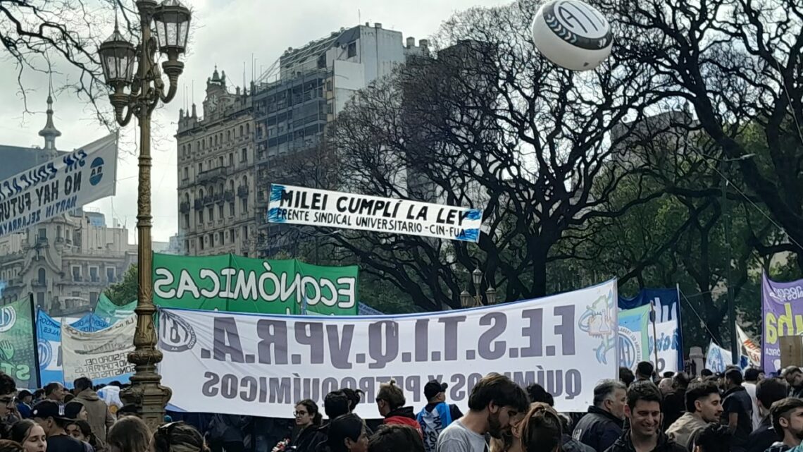 DIPUTADOS DEBATE EL PRESUPUESTO UNIVERSITARIO 2027 EN MEDIO DEL CONFLICTO CON EL GOBIERNO