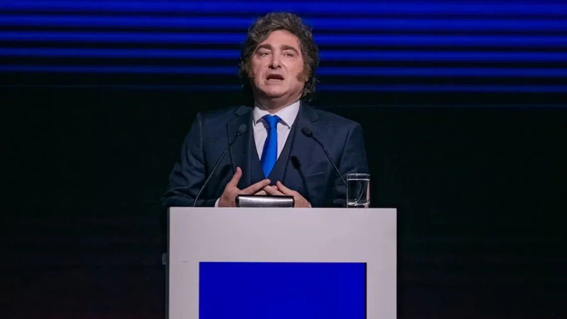 MILEI DEFENDIÓ EL RIGI EN NEUQUÉN Y ANUNCIÓ NUEVAS EXPECTATIVAS DE EXPORTACIÓN PARA EL SECTOR ENERGÉTICO